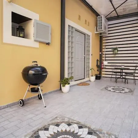 Apartment Dimore Genovesi 2 *